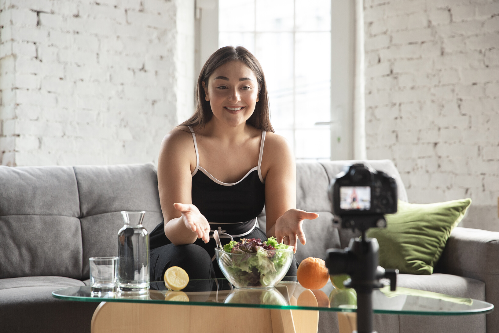 Blogger Woman Make Vlog How to Diet and Lost Weight